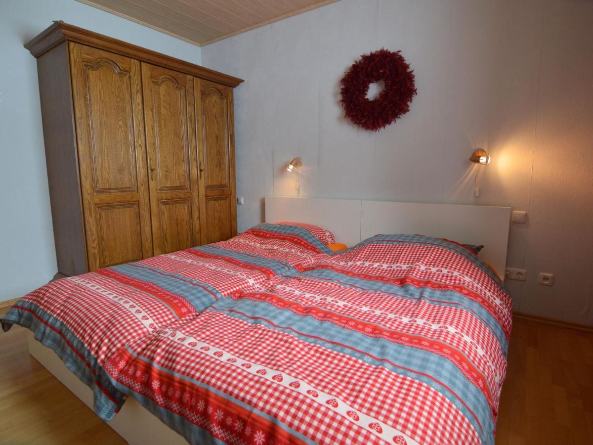 Luxurious Farmhouse Near The Ski Area Villa Hellenthal Esterno foto