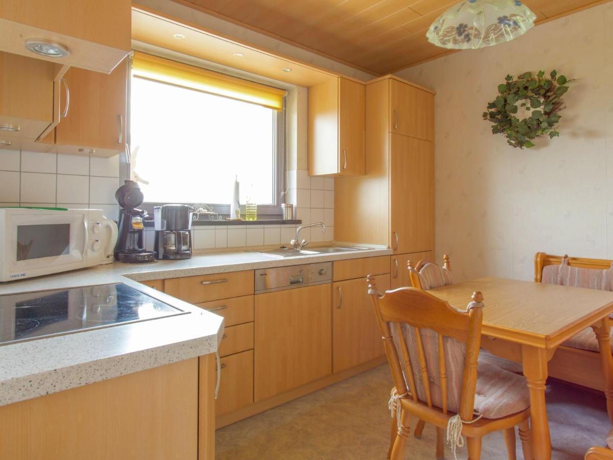 Luxurious Farmhouse Near The Ski Area Villa Hellenthal Esterno foto