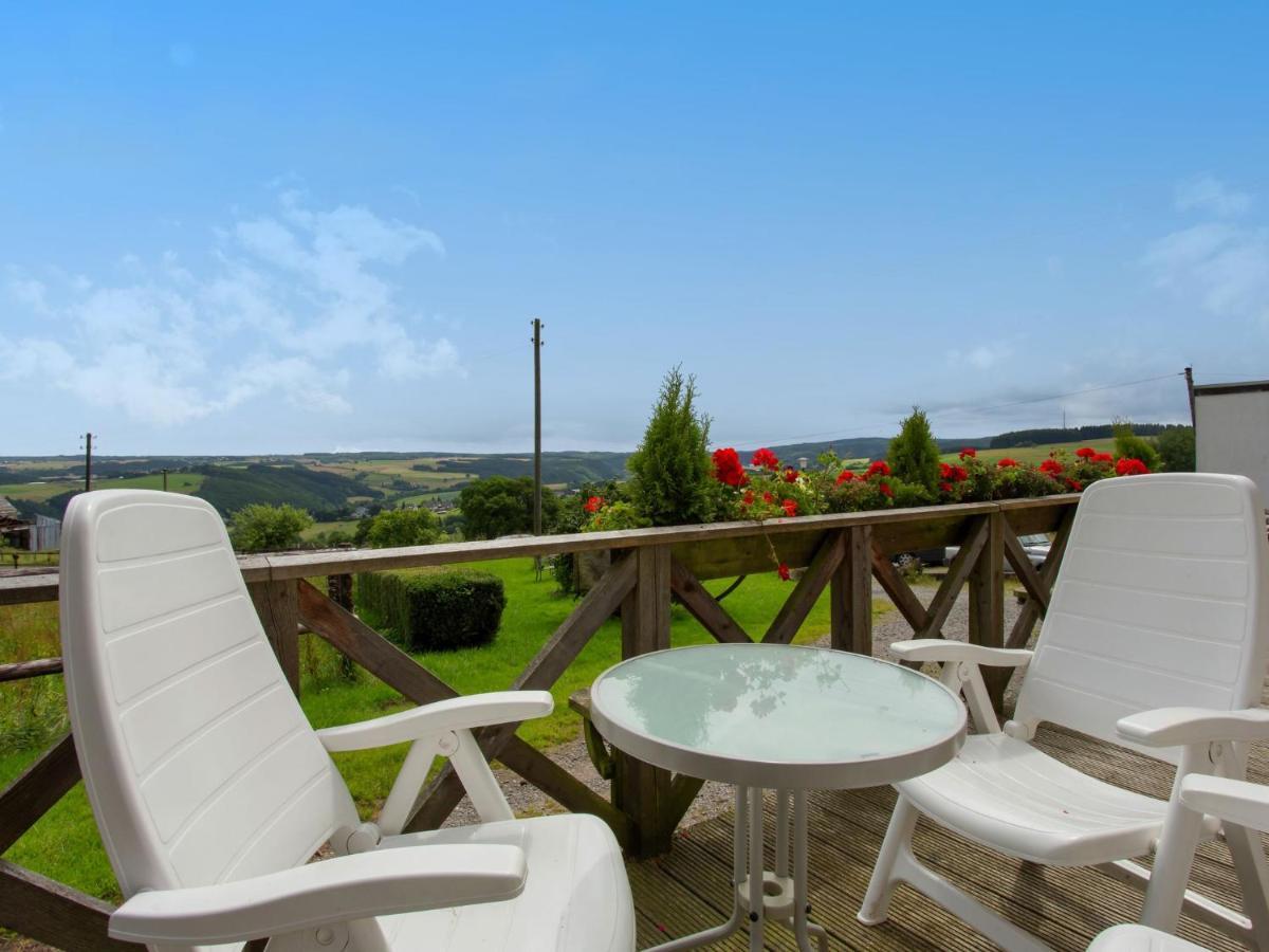 Luxurious Farmhouse Near The Ski Area Villa Hellenthal Esterno foto